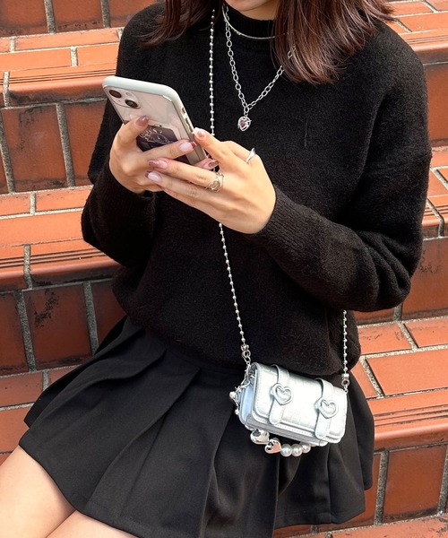 Newlyme（ニューリーミー）の「もちもちオーバーサイズラウンドカットニット（ニット/セーター・レディース・ブラック/モカ/レッド/オフホワイト・FREE）」の5枚目の写真