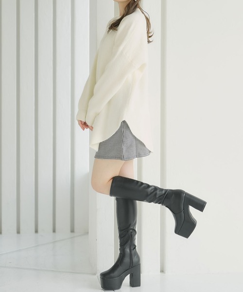 Newlyme（ニューリーミー）の「もちもちオーバーサイズラウンドカットニット（ニット/セーター・レディース・ブラック/モカ/レッド/オフホワイト・FREE）」の14枚目の写真