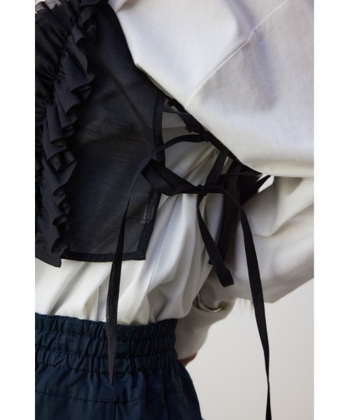 AZUL by moussy（アズールバイマウジー）の「チュールフリルビスチェ（ベスト・レディース・グレー/ブラック・FREE）」の12枚目の写真