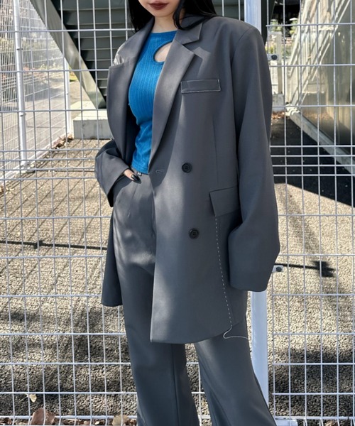 LVEU.（ラブユ.）の「【LVEU.】フロントクロスデザイントップス / トップス カットソー 長袖 リブ  アシンメトリー アシメ チャーム クロス ショート クロップド ブラック ホワイト ブルー グリーン（Tシャツ/カットソー・レディース・ホワイト/グリーン/ブラック/ブルー・FREE）」の16枚目の写真