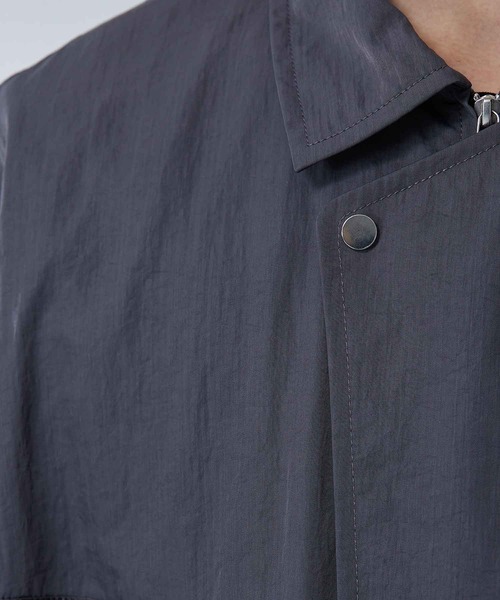 UNITED TOKYO（ユナイテッドトウキョウ）の「ヴァゼロナイロンブルゾン | セットアップ着用可能（ブルゾン・メンズ・ダークグレー/ブラック・2/1）」の13枚目の写真