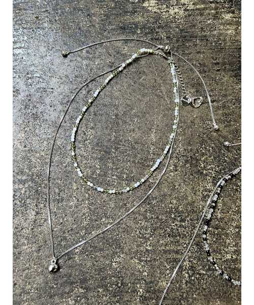 EMODA（エモダ）の「HEART MOTIF DOUBLE NC（ネックレス・レディース・ブラック/グリーン・FREE）」の2枚目の写真