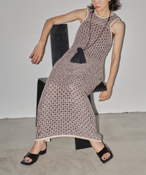 TODAYFUL(トゥデイフル)の「TODAYFUL Square Padded Sandals 12411009(サンダル・レディース・ブラック/バーガンディー・36/38/37)」の7枚目の写真