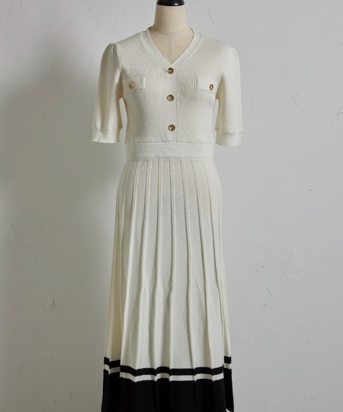 【セール】アンティーク風飾り釦付き配色プリーツニットワンピース（ワンピース）｜tocco closet（トッコ クローゼット）