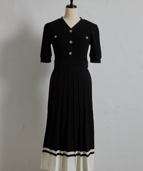 【セール】アンティーク風飾り釦付き配色プリーツニットワンピース（ワンピース）｜tocco closet（トッコ クローゼット）