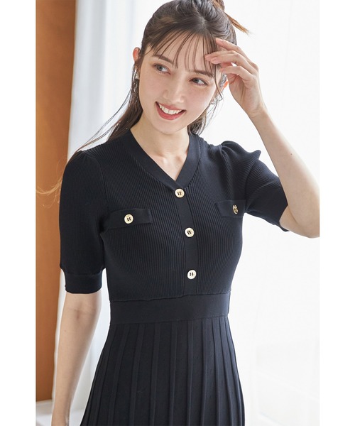 tocco closet(トッコ クローゼット)の「アンティーク風飾り釦付き配色プリーツニットワンピース(ワンピース・レディース・ライトグレー/ブラック/オフホワイト・M)」の17枚目の写真