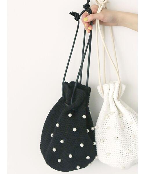 Lugnoncure（ルノンキュール）の「クロシェ装飾巾着バッグ（ハンドバッグ・レディース・オフホワイト/グレー/ブラック・F）」の3枚目の写真