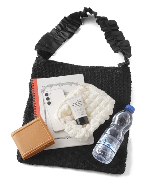 ANEMONE(アネモネ)の「フリルハンドルショルダーかごバッグ(かごバッグ・レディース・ナチュラル/ブラック/ベージュ・FREE)」の4枚目の写真