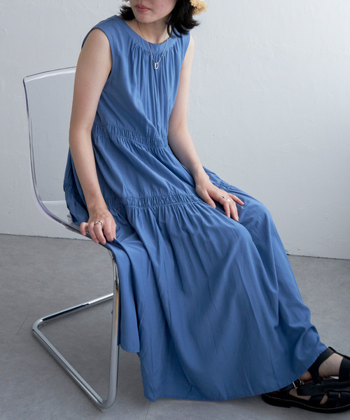 VENCEEXCHANGE（ヴァンスエクスチェンジ）の「後ろリボンシャーリングワンピース（ワンピース・レディース・オリーブ/ブラック/ブルー・FREE）」の3枚目の写真