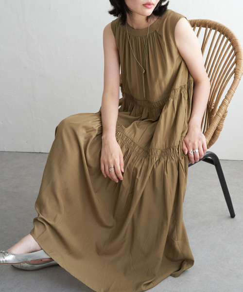 VENCEEXCHANGE（ヴァンスエクスチェンジ）の「後ろリボンシャーリングワンピース（ワンピース・レディース・オリーブ/ブラック/ブルー・FREE）」の8枚目の写真