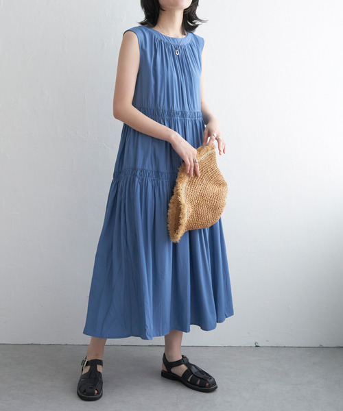 VENCEEXCHANGE（ヴァンスエクスチェンジ）の「後ろリボンシャーリングワンピース（ワンピース・レディース・オリーブ/ブラック/ブルー・FREE）」の10枚目の写真