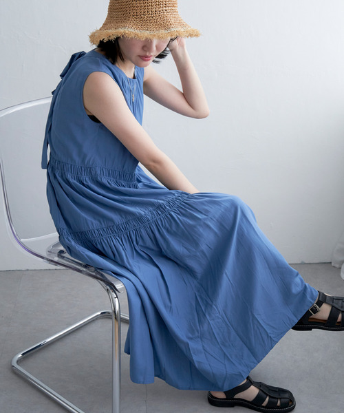 VENCEEXCHANGE（ヴァンスエクスチェンジ）の「後ろリボンシャーリングワンピース（ワンピース・レディース・オリーブ/ブラック/ブルー・FREE）」の18枚目の写真