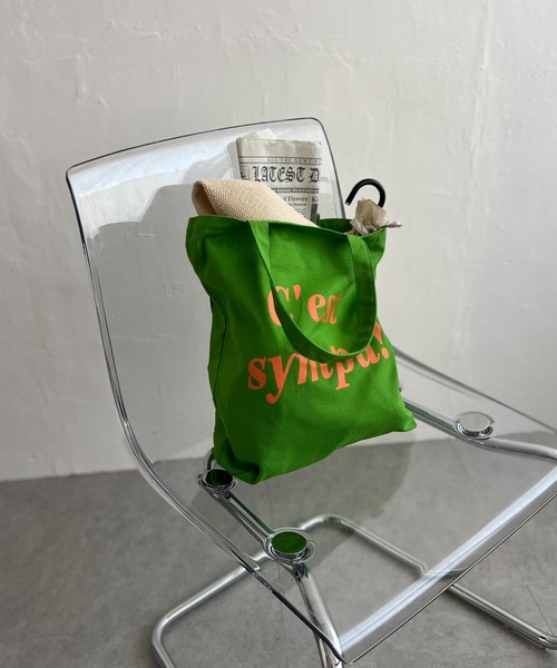 LBC（エルビーシー）の「3ポケットプリントトートバッグ（トートバッグ・レディース・ピンク/グリーン/イエロー/ブラック・FREE）」の3枚目の写真