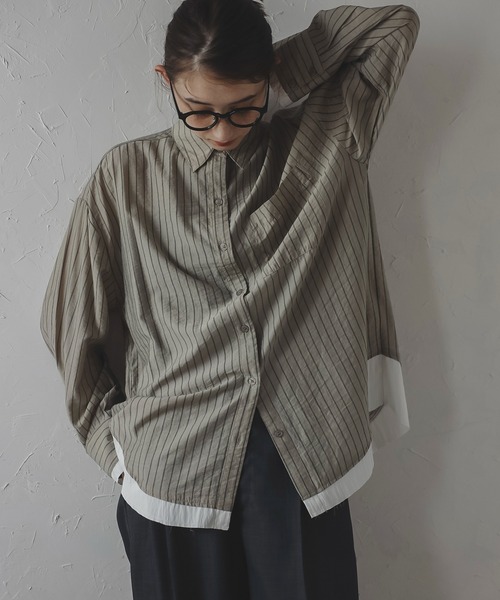MINERTE(ミネルテ)の「【MINERTE】layered stripe shirt / レイヤードストライプオーバーサイズシャツ(シャツ/ブラウス・レディース・アイボリー/グレイッシュベージュ/ライトベージュ・FREE)」の3枚目の写真