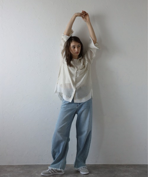 MINERTE(ミネルテ)の「【MINERTE】layered stripe shirt / レイヤードストライプオーバーサイズシャツ(シャツ/ブラウス・レディース・アイボリー/グレイッシュベージュ/ライトベージュ・FREE)」の14枚目の写真