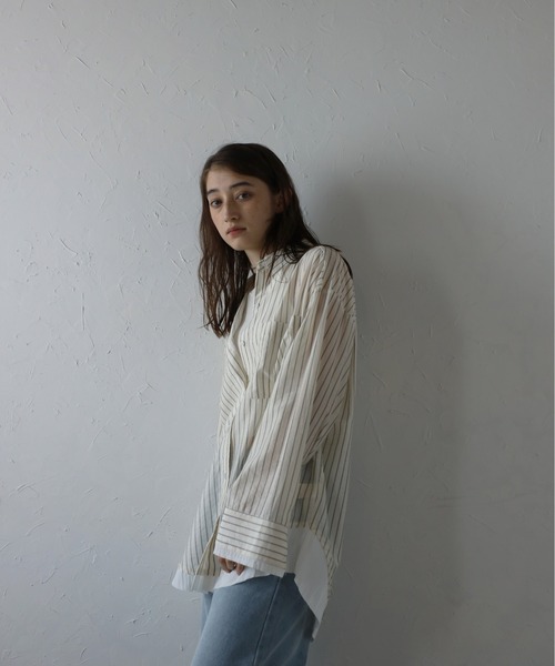 MINERTE(ミネルテ)の「【MINERTE】layered stripe shirt / レイヤードストライプオーバーサイズシャツ(シャツ/ブラウス・レディース・アイボリー/グレイッシュベージュ/ライトベージュ・FREE)」の18枚目の写真