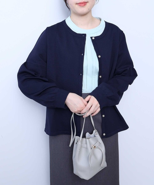 fleur by mint breeze(フルールバイミントブリーズ)の「【L~5L 大きいサイズ】クルーネックボリュームスリーブカーディガン(カーディガン/ボレロ・レディース・クリーム/ネイビー/エンジ・5L/4L/3L/LL/L)」の11枚目の写真