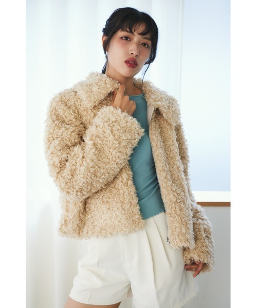 MIEL CRISHUNANT（ミエルクリシュナ）の「ビックカラーボアジャケット（ブルゾン・レディース・アイボリー/グレー/ブラック・FREE）」の4枚目の写真