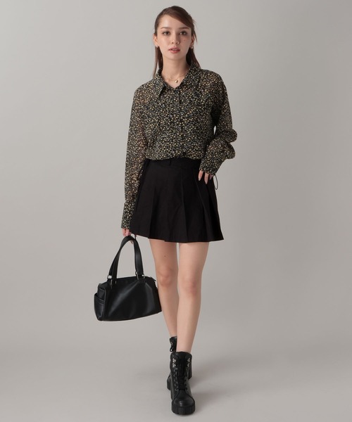 FOREVER 21（フォーエバー トゥエンティーワン）の「【2024FW】クロップドドロストシャツ（シャツ/ブラウス・レディース・オフホワイト/ブラック系その他/ブラック/ホワイト系その他・FREE）」の7枚目の写真