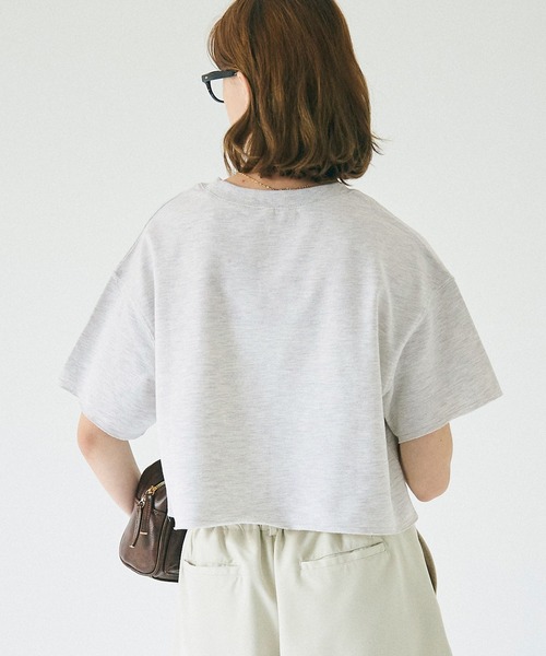 coca(coca)(コカ)の「【WEB限定セール】クロップド丈ロゴスウェット(Tシャツ/カットソー・レディース・ライトグレー/アイボリー・L/M)」の12枚目の写真