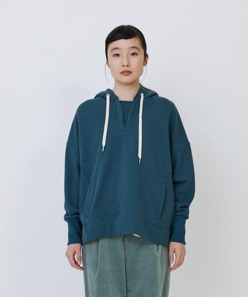 LOISIR（ロワズィール）の「度詰め裏毛フーディ（パーカー・レディース・キナリ/ブルーグリーン/ブラック・FREE）」の16枚目の写真