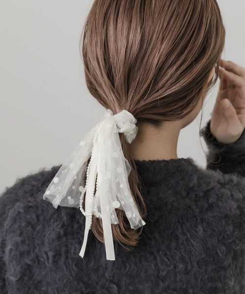 SMELLY（スメリー）の「パールテールシアーシュシュ（シュシュ・レディース・ベージュ・-）」の5枚目の写真