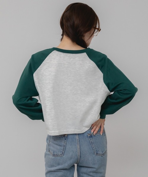 HEILIS(ヘイリス)の「【新色追加】クロップド丈ラグランスリーブロングTシャツ / グレー ネイビー グリーン ラグラン コンパクト クロップド 秋服 冬服 春服 ノームコア ショート丈 インナー 韓国 長袖 ロンT スウェット レイヤード(Tシャツ/カットソー・レディース・グリーン/ネイビー/グレー・FREE)」の15枚目の写真