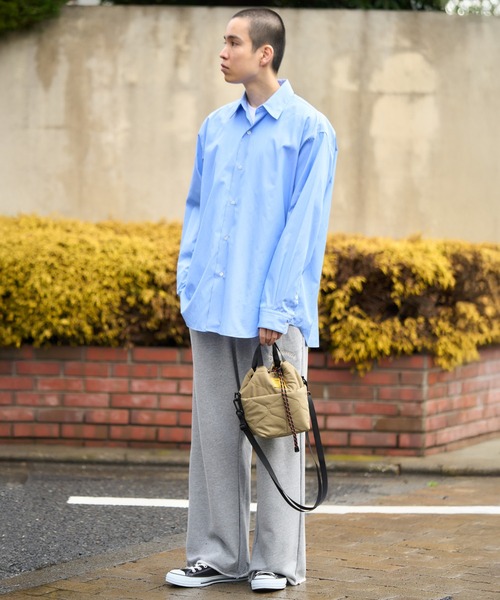 KiU（キウ）の「パデッドポケッタフルミニショルダーバッグ（ショルダーバッグ・レディース・アイボリー/カーキ/ブラック/レオパード/グレー/テラコッタ・FREE）」の17枚目の写真