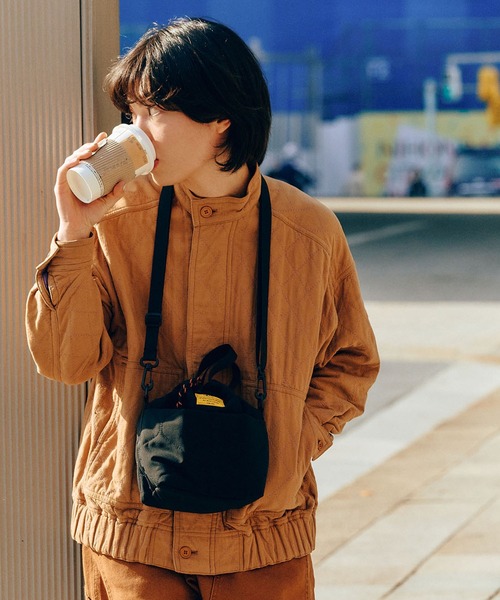 KiU（キウ）の「パデッドポケッタフルミニショルダーバッグ（ショルダーバッグ・レディース・アイボリー/カーキ/ブラック/レオパード/グレー/テラコッタ・FREE）」の11枚目の写真