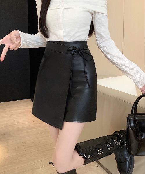 kirakiraShop(キラキラショップ)の「フェイクレザー ミニ丈 ラップ スカート(スカート・レディース・ブラック/ブラウン/ベージュ・S/M/L)」の8枚目の写真