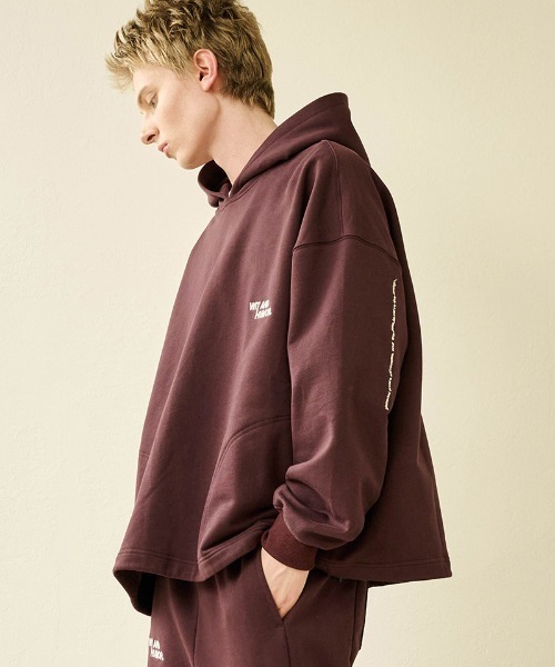 Kelen（ケレン）の「mpa3621-BELLE コンセプトエンブロイドフーディー（パーカー・メンズ・ブルーグレー/ワイン/ブラック・38/40/42）」の3枚目の写真