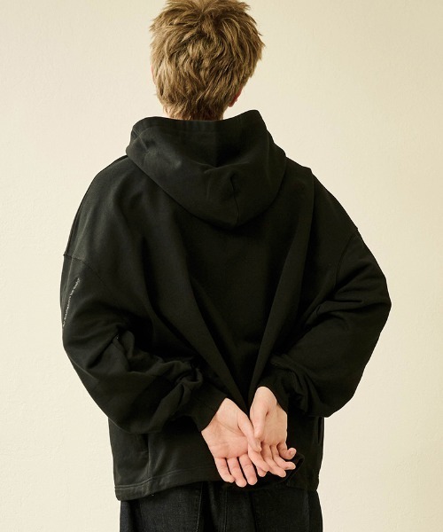 Kelen（ケレン）の「mpa3621-BELLE コンセプトエンブロイドフーディー（パーカー・メンズ・ブルーグレー/ワイン/ブラック・38/40/42）」の5枚目の写真