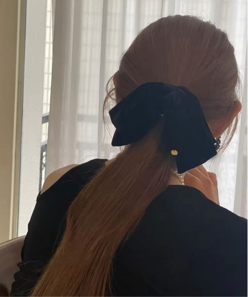 ammy.(エイミードット)の「【 ammy. / エイミードット 】 ベロア ビッグ リボン ヘアクリップ(バレッタ/ヘアクリップ・レディース・ブラウン/ワインレッド/ブラック/ダークパープル/ライトパープル・FREE)」の11枚目の写真