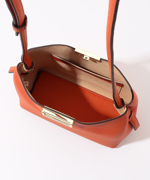TOMORROWLAND (トゥモローランド)の「PUNTI. MAGNOLIA ショルダーバッグ(ショルダーバッグ・レディース・ダークオレンジ/ブラック・FREE)」の8枚目の写真