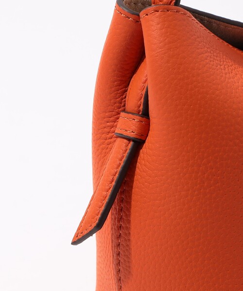 TOMORROWLAND (トゥモローランド)の「PUNTI. MAGNOLIA ショルダーバッグ(ショルダーバッグ・レディース・ダークオレンジ/ブラック・FREE)」の12枚目の写真