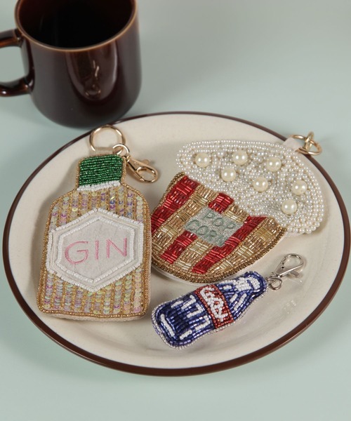 studio CLIP(スタディオクリップ)の「【daily CLIP】パーティ刺繍キーポーチB(キーホルダー・レディース・その他3・FREE)」の2枚目の写真
