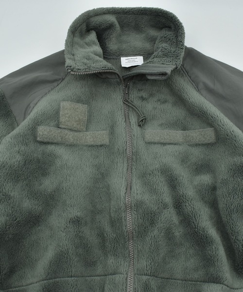 VINTAGE(ヴィンテージ)の「【ヴィンテージ古着】U.S.ARMY ECWCS GEN3 レベル3 フリースジャケット(ミリタリージャケット・メンズ・カーキ・LARGE)」の3枚目の写真