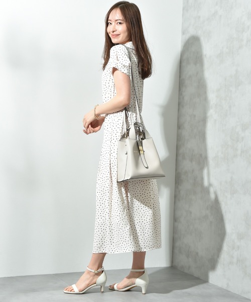 INTERPLANET（インタープラネット）の「スクエア２ＷＡＹ　ＢＡＧ（ショルダーバッグ・レディース・アイボリー/ブラック/グレイッシュベージュ・フリー）」の12枚目の写真