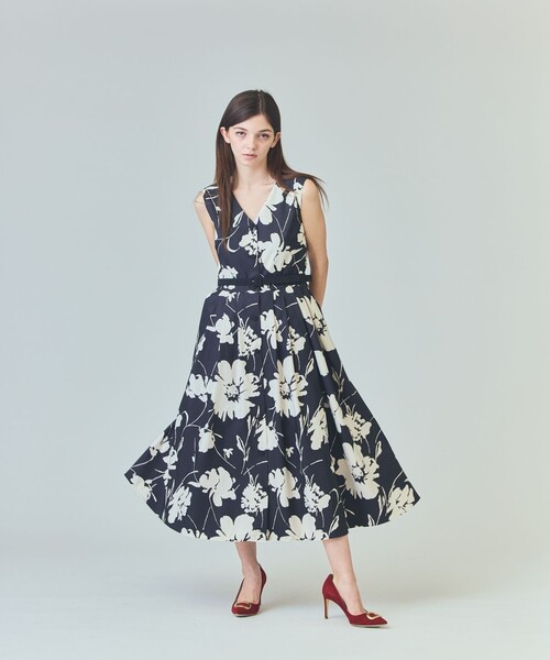 GRACE CLASS(グレースクラス)の「バイカラーボタニカルドレス(ワンピース・レディース・ブラック/ピンク・38/36)」の1枚目の写真