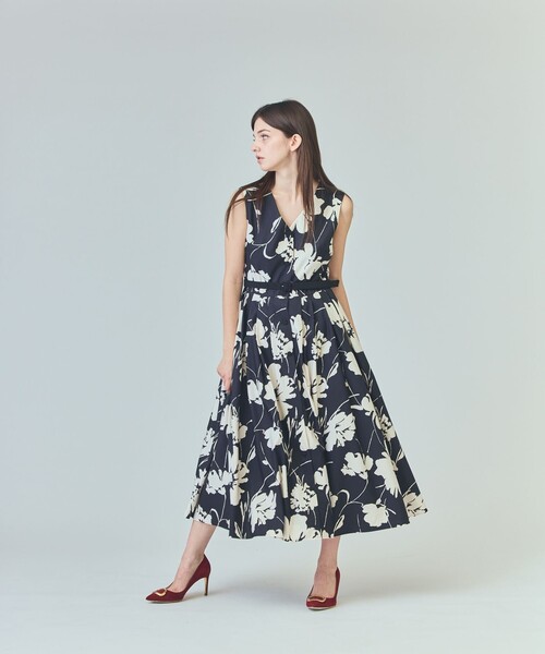 GRACE CLASS(グレースクラス)の「バイカラーボタニカルドレス(ワンピース・レディース・ブラック/ピンク・38/36)」の8枚目の写真