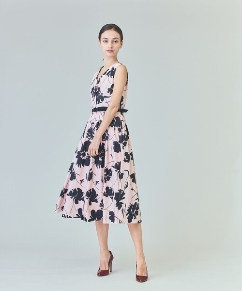 GRACE CLASS(グレースクラス)の「バイカラーボタニカルドレス(ワンピース・レディース・ブラック/ピンク・38/36)」の22枚目の写真