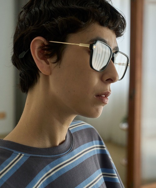 marjour（マージュール）の「BIG FRAME GLASSES（メガネ・レディース・ベージュ/ブラック・FREE）」の6枚目の写真