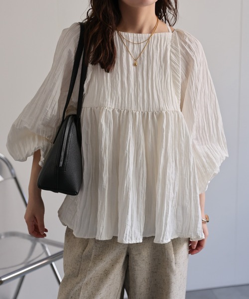 セール】ペプラムサテンブラウス / シワ・プリーツ加工トップス《動画
