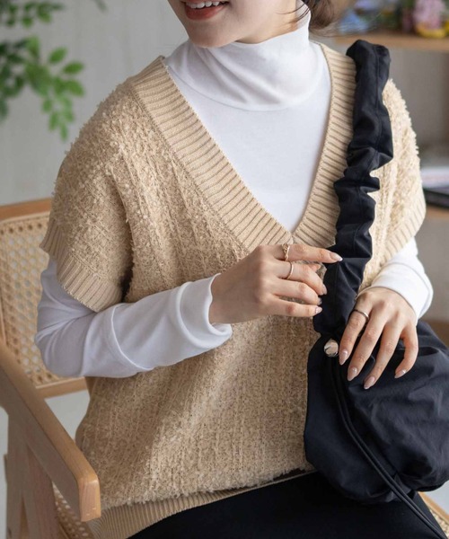 HusHusH（ハッシュアッシュ）の「HusHusH ニットベスト（ベスト・レディース・オフホワイト/ベージュ・L/M）」の8枚目の写真