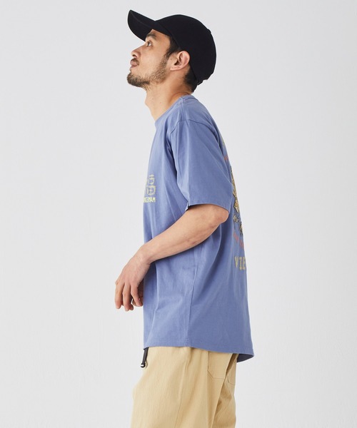 KRIFF MAYER(クリフメイヤー)の「スーベニアプリントT (虎)(Tシャツ/カットソー・メンズ・チャコール/オフホワイト/グレー/ブルー/イエロー・MEDIUM/X-LARGE/LARGE)」の11枚目の写真