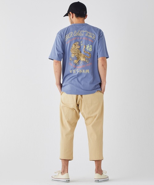 KRIFF MAYER(クリフメイヤー)の「スーベニアプリントT (虎)(Tシャツ/カットソー・メンズ・チャコール/オフホワイト/グレー/ブルー/イエロー・MEDIUM/X-LARGE/LARGE)」の12枚目の写真