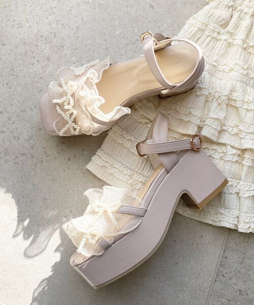 MAJESTIC LEGON(マジェスティックレゴン)の「☆パールリボンフリルボリュームサンダル(サンダル・レディース・ブラック/グレイッシュベージュ/アイボリー/グレー・SMALL/MEDIUM/LARGE/X-LARGE)」の21枚目の写真