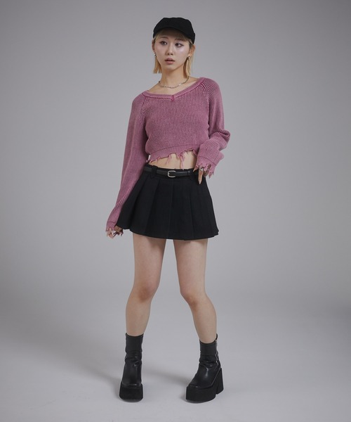 ENVYM（アンビー）の「ピグメントVネックショートダメージニット（ニット/セーター・レディース・ピンク/ブラック・FREE）」の16枚目の写真