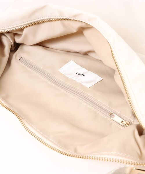 Elura（エルーラ）の「撥水ドロスとショルダーバッグ／288172（ハンドバッグ・レディース・ベージュ系その他/ブラック・ONE SIZE）」の6枚目の写真