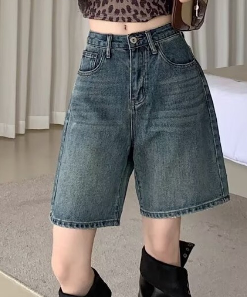 SHEPP(シープ)の「デニムハーフパンツ バミューダパンツ(デニムパンツ・レディース・ライトブルー/ブルー・M/L)」の13枚目の写真
